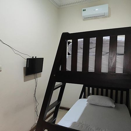 Tirto 27 Homestay ยอกยาการ์ตา ภายนอก รูปภาพ