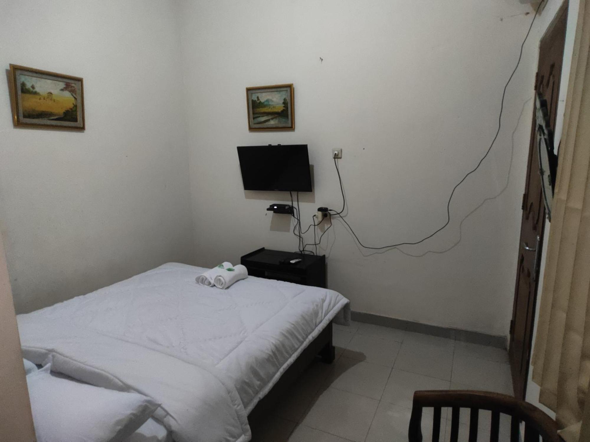 Tirto 27 Homestay ยอกยาการ์ตา ภายนอก รูปภาพ