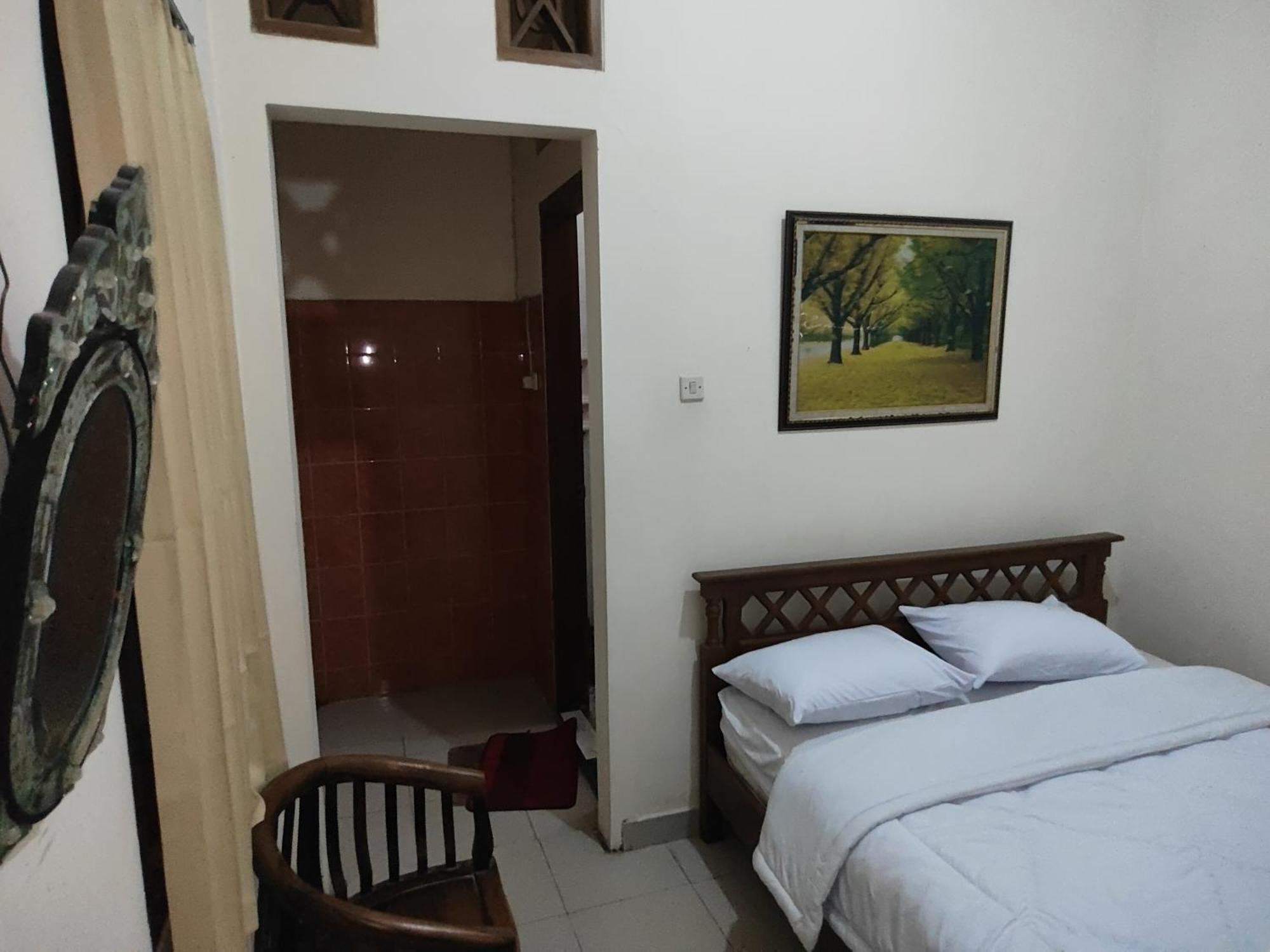 Tirto 27 Homestay ยอกยาการ์ตา ภายนอก รูปภาพ