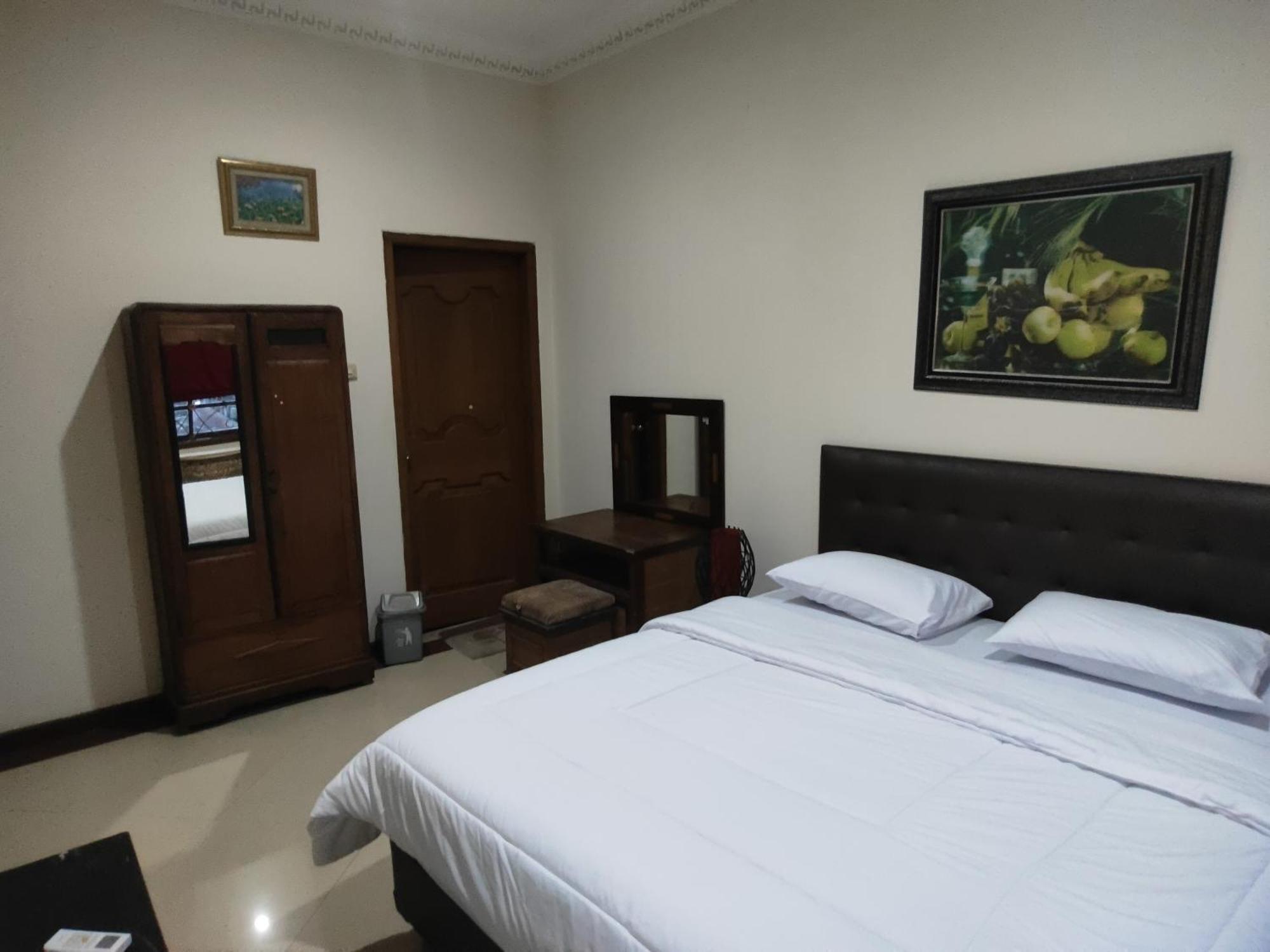 Tirto 27 Homestay ยอกยาการ์ตา ภายนอก รูปภาพ