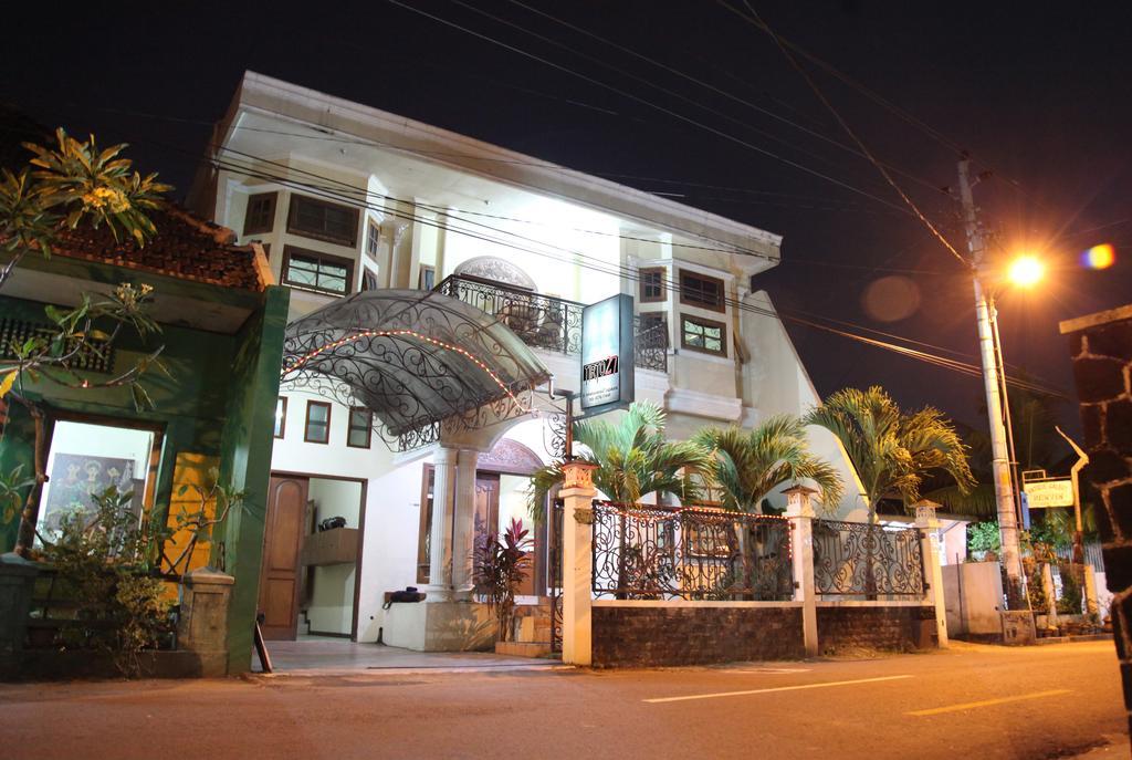 Tirto 27 Homestay ยอกยาการ์ตา ภายนอก รูปภาพ